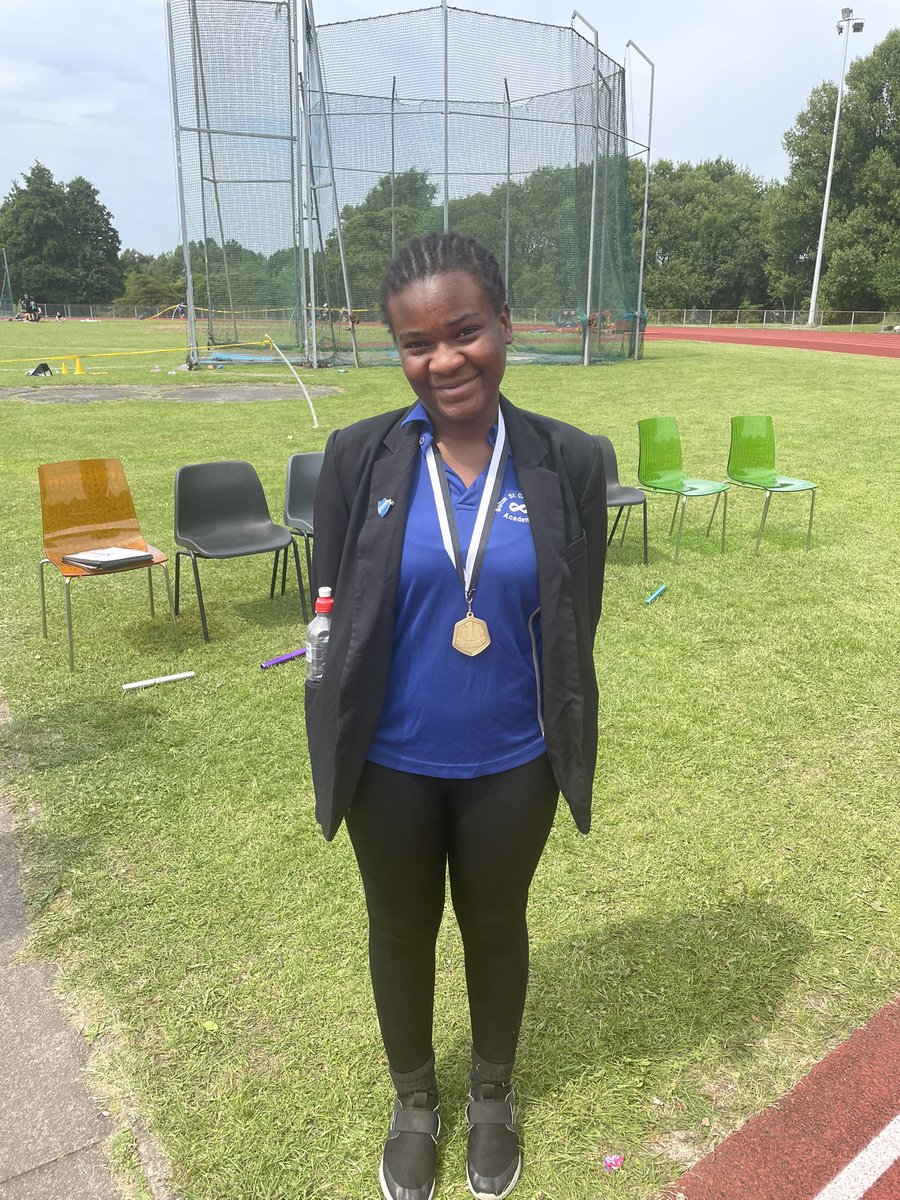 🏆 Athletics Town Championships 🏆

A huge congratulations to Clarisse, the winner of the Year 7 Girls Shot put!🥇👏