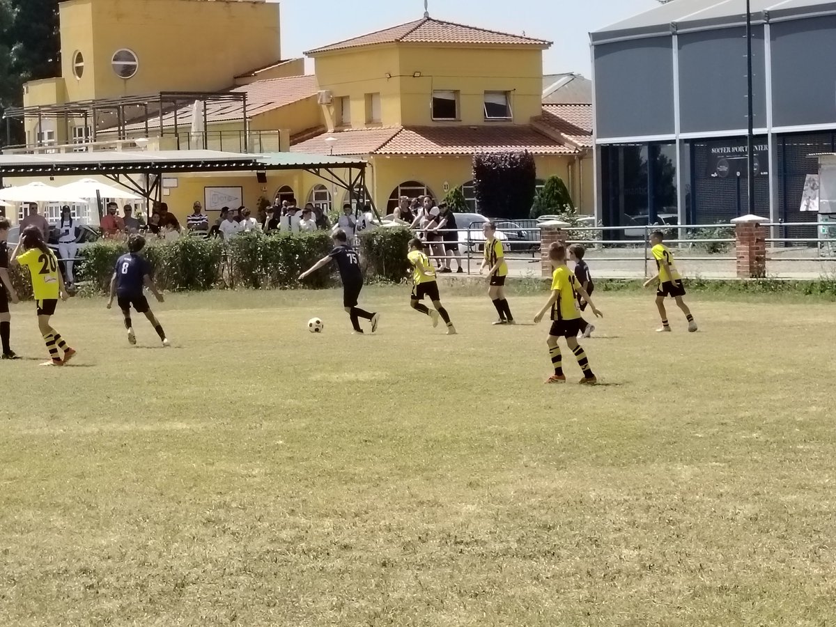 Fin a la jornada de mañana en el II Torneo Jako 'Ciudad de Salamanca':

Grupo A
Porto Salvo 9-0 Calvarrasa de Abajo
Alba de Tormes 3-4 Jai Alai

Grupo B
Dep.Salamanca 0-5 San José Obrero 
E.Carcavelos 1-2 San José Obrero

#VamosHergar #TodoAlRojo
