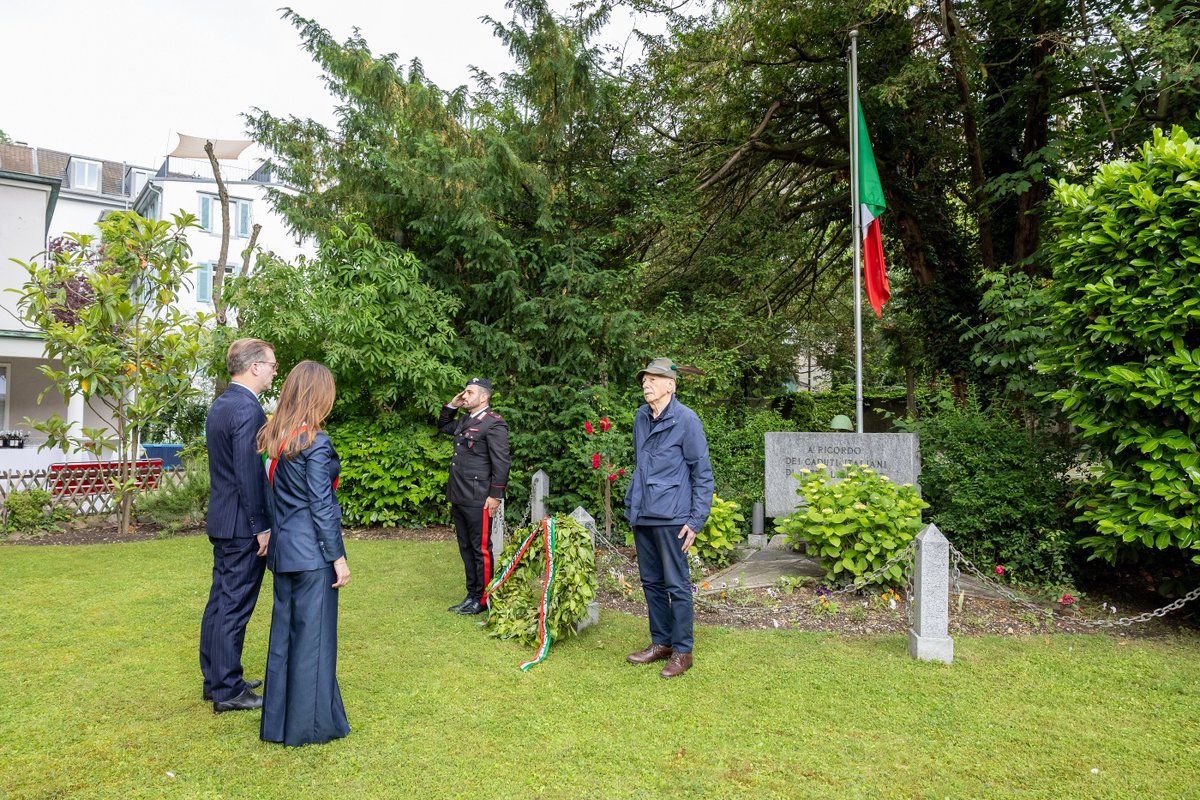 ItalyinBasel tweet media