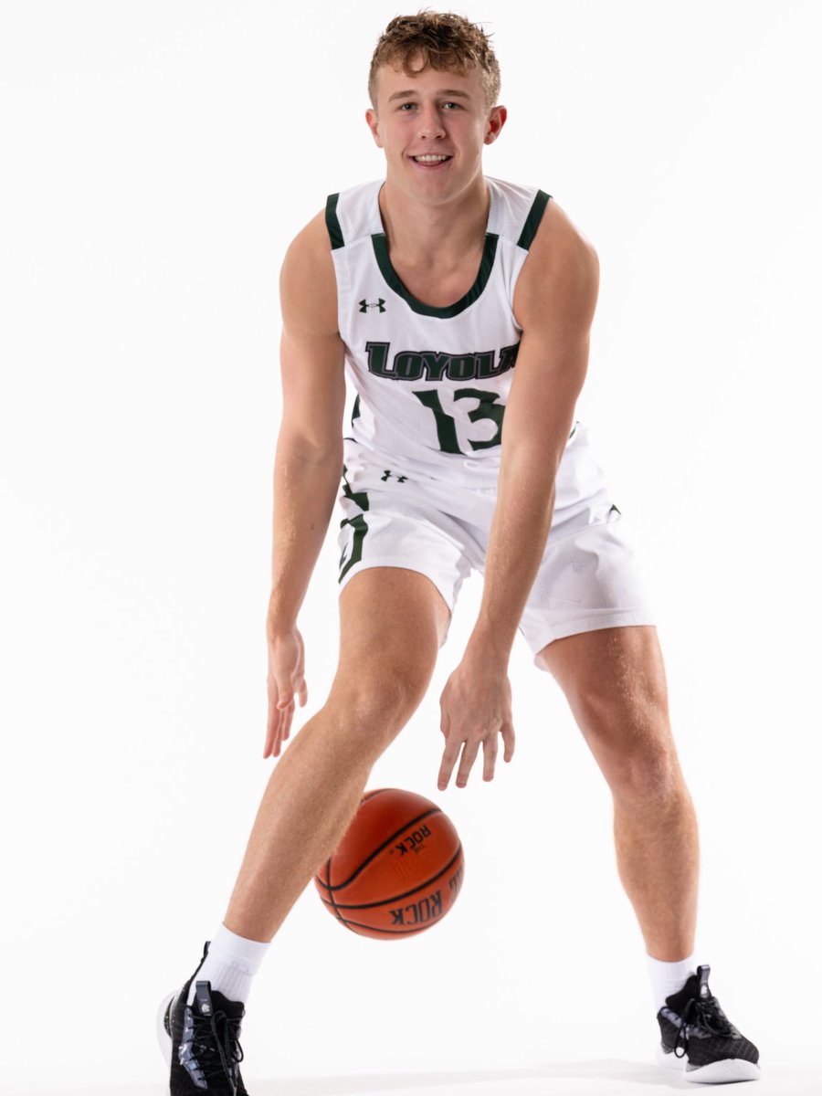 LoyolaMBB's tweet image. Happy 🎂 day to @MenkerBen ! 

#GoHounds