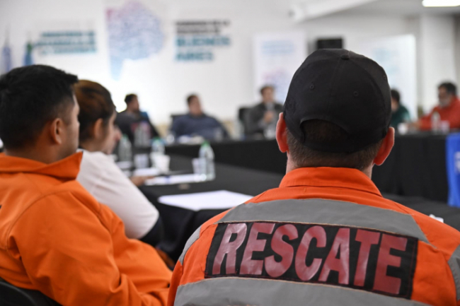 AgenciaComBA's tweet photo. 📌El Ministerio de Desarrollo de la Comunidad presentó políticas de abordaje en emergencias
https://t.co/A5I67h4xBY
@MinDesarrolloBA @Srefidanza @MantelliFOficia @BAProvincia @larroqueandres #Emergencias #comBA #APEC #REPOC https://t.co/0TApgj4Zpe