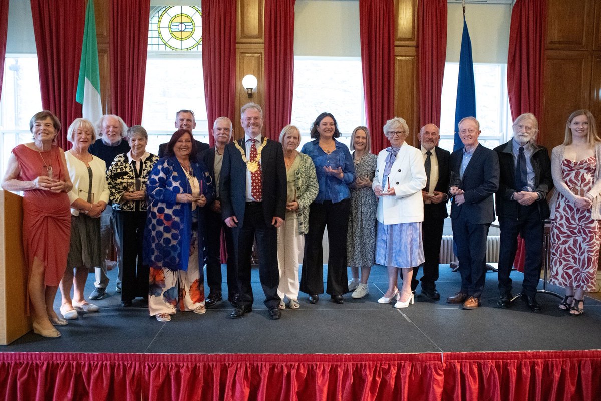DLRPPN's tweet image. Congratulations to the amazing volunteers whose work support the DLR community.

A particular &apos;Thank You!&apos; goes to Aileen Eglington, Joe Varley, Una O&apos;Shea, Darren Chambers and Sheila Moore for their involvement with DLR Public Participation Network.

bit.ly/dlrCathaoirlea…