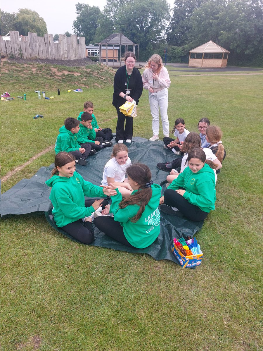 Seahorses_Class's tweet image. Thank you @StratfordColl for our Summer Teddy Bear Picnic celebration! We had so much fun on all the activities and really enjoyed the picnic. @WillowsCE @cormorantsclass