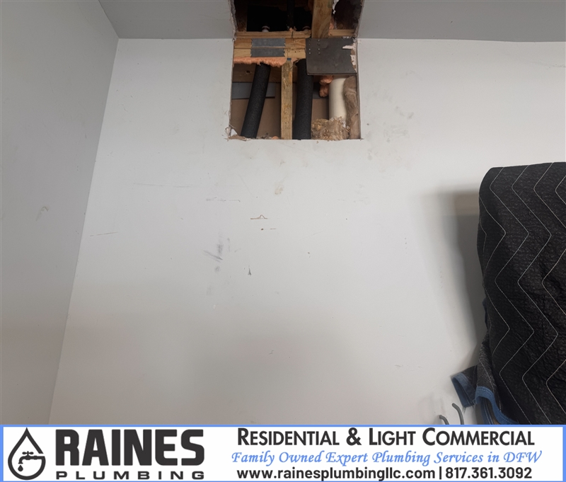 PlumbingRaines's tweet image. This homeowner wanted to elevate their water quality—so we installed a premium filtration system for clean, purified water straight from the tap. #RainesPlumbing #DFWPlumbing #WaterFiltrationSystem