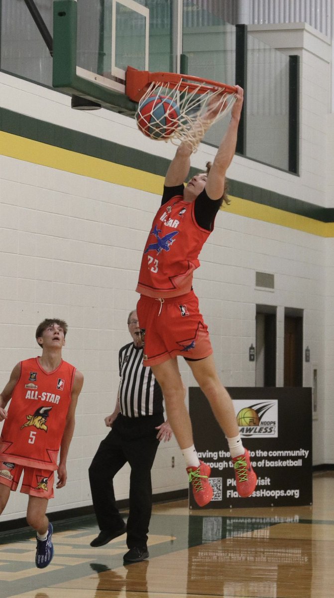 Congratulations to Max Breitenbach on your graduation! Everyone at Flawless Hoops wishes you boundless success and fulfillment in all your future pursuits.
#flawlesshoops #sheboygancounty #community