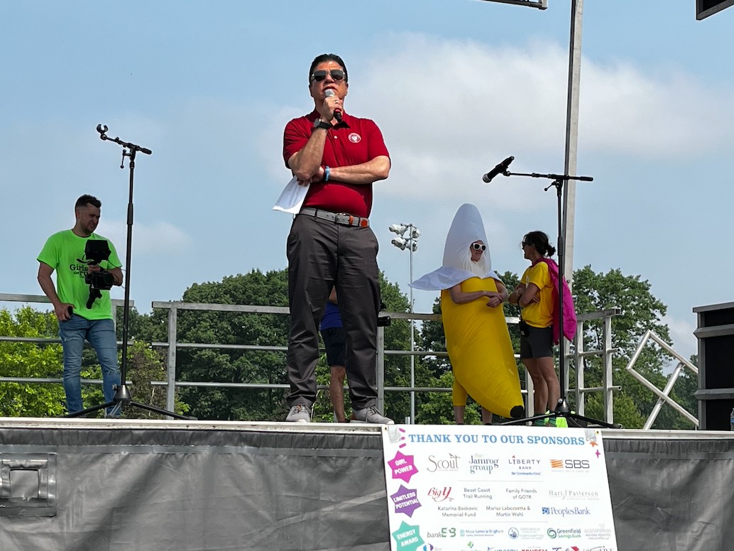 UMassChancellor's tweet image. This weekend’s 5K race for @GOTRI Western MA left me feeling energized by everyone’s dedication and enthusiasm. Girls on the Run teaches girls the importance of physical activity and helping others.
Congratulations to all on a wonderful event.