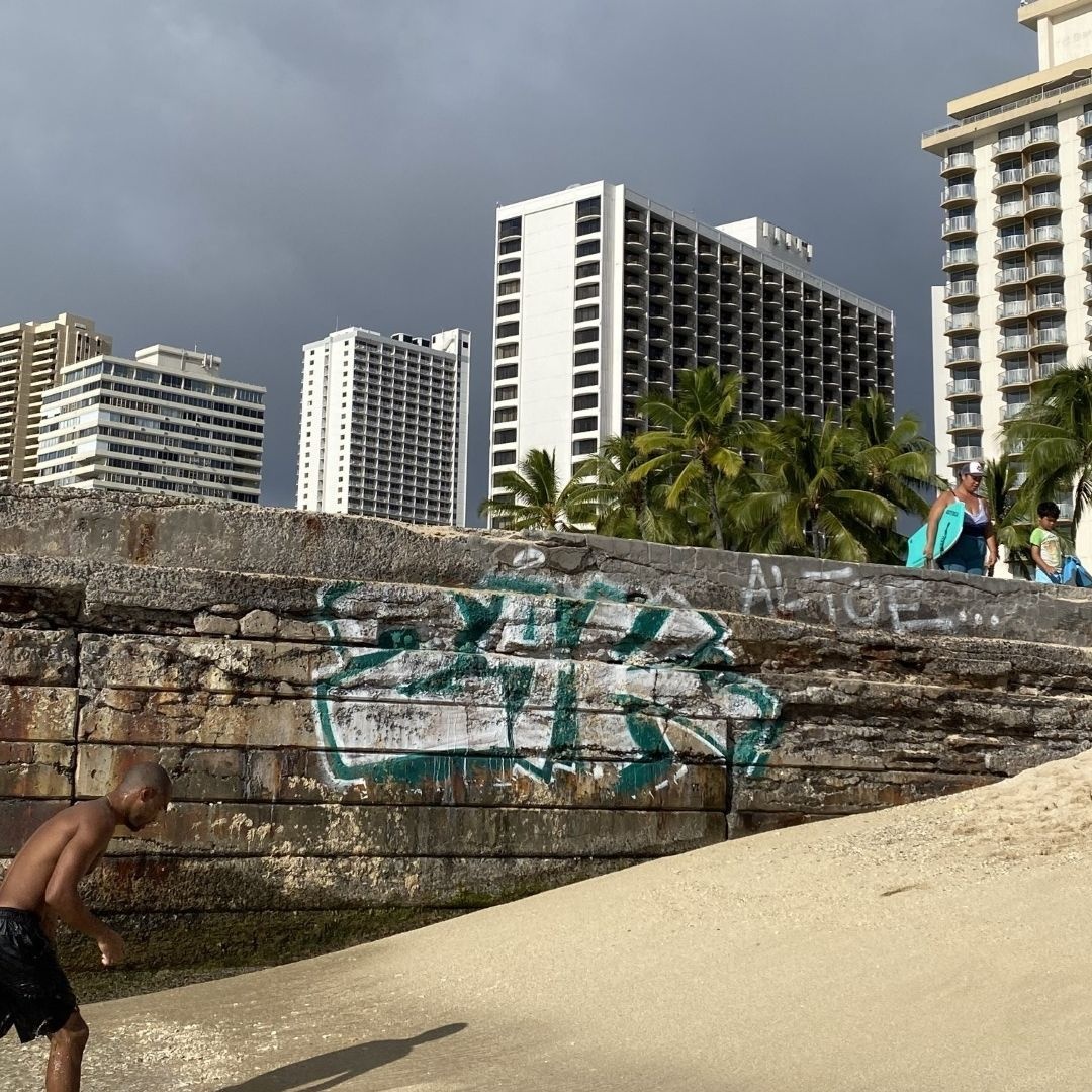 BombingScience's tweet image. We just went live with a new feature on @_altoe . Be sure to visit our link in bio. ⁠
⁠
#altoe #24k #bombingscience #graff #graffiti #graffitiart #letters #style #hawaii #hawaiigraffiti