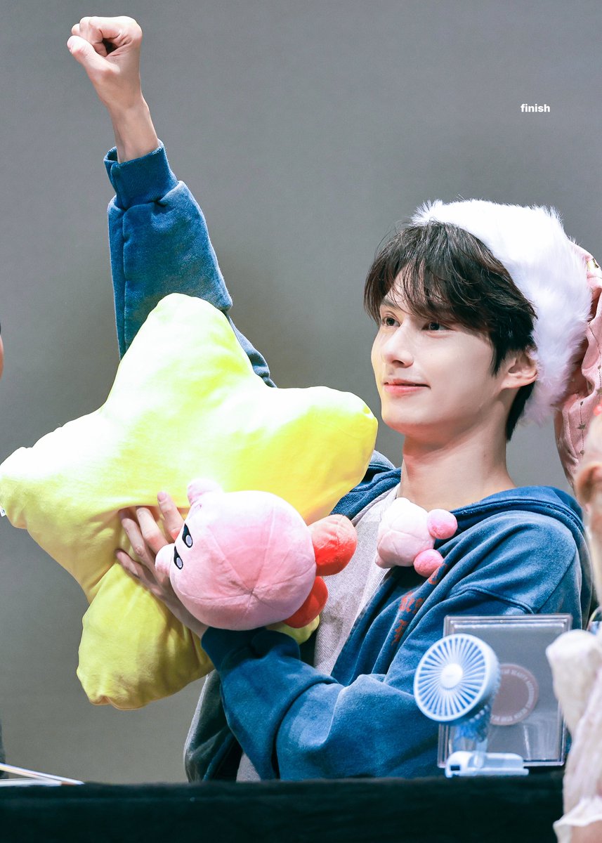finish0610's tweet image. 🎂
#준 #JUN #문준휘 #文俊辉 #세븐틴 #SEVENTEEN
#Happy_JUN_Day
#쌍둥이자리_수놓은밤_준휘_생일축하해
#GeminiStarWenJunhui