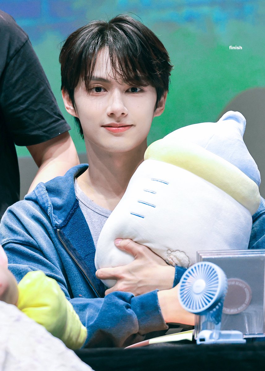 finish0610's tweet image. 🎂
#준 #JUN #문준휘 #文俊辉 #세븐틴 #SEVENTEEN
#Happy_JUN_Day
#쌍둥이자리_수놓은밤_준휘_생일축하해
#GeminiStarWenJunhui
