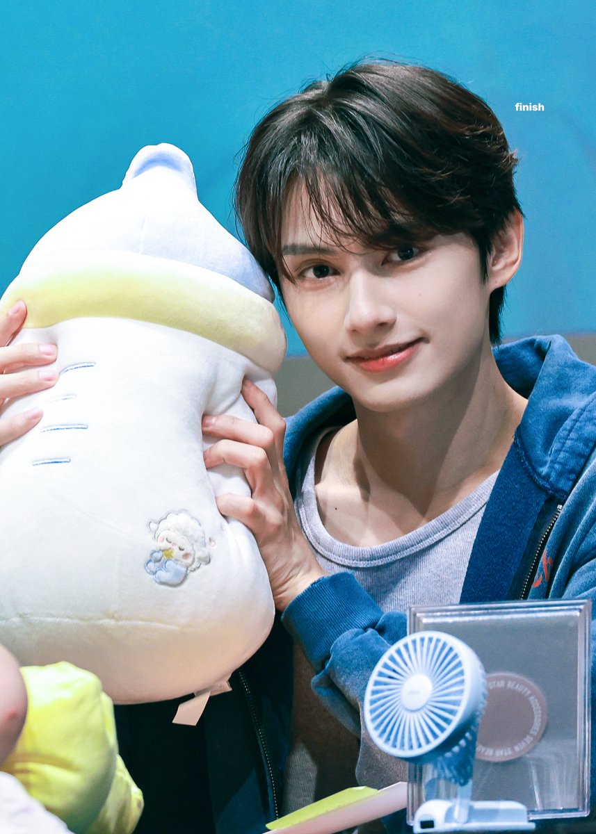 finish0610's tweet image. 🎂
#준 #JUN #문준휘 #文俊辉 #세븐틴 #SEVENTEEN
#Happy_JUN_Day
#쌍둥이자리_수놓은밤_준휘_생일축하해
#GeminiStarWenJunhui