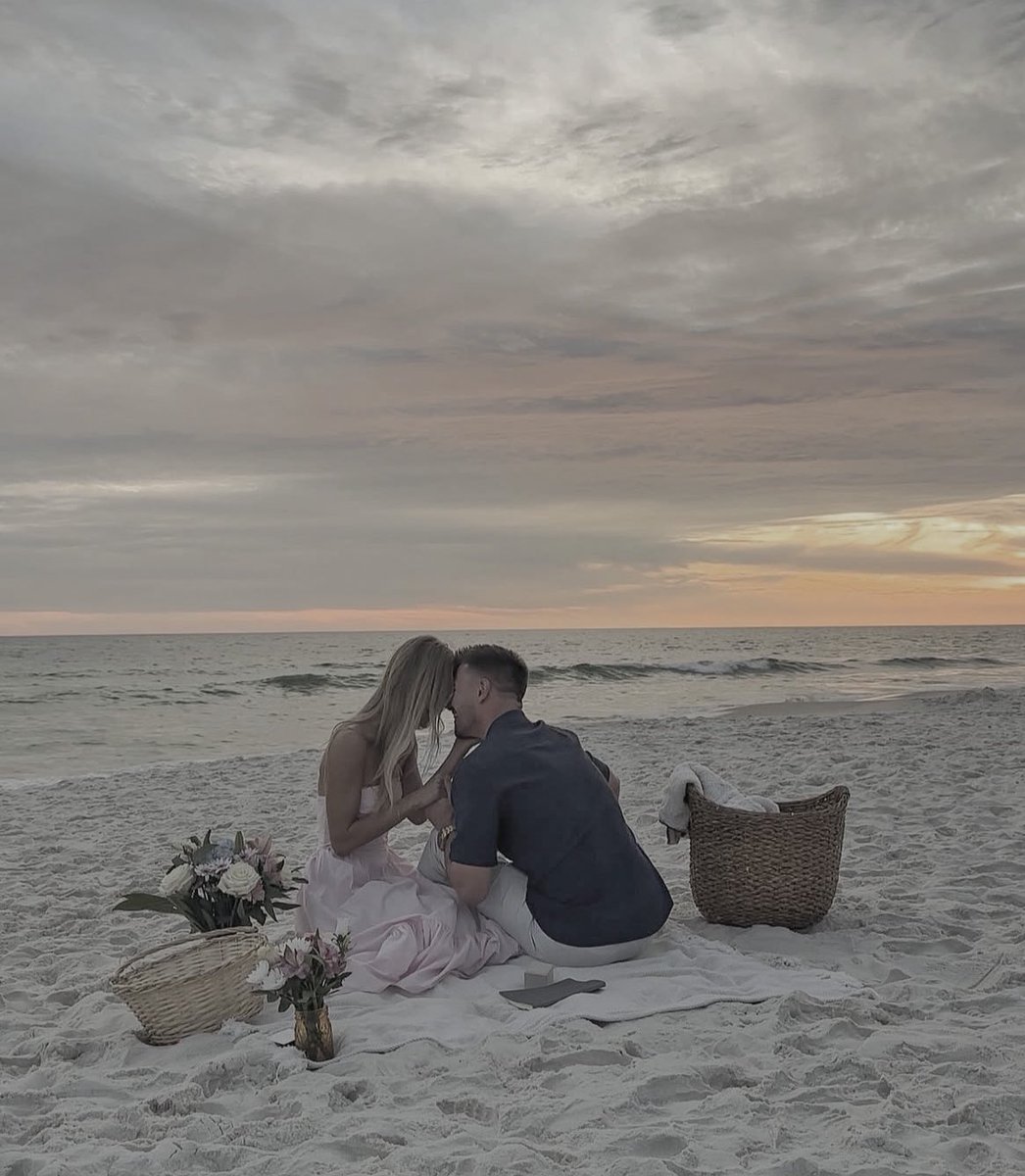 ⠀⠀⠀⠀

                  〆 𐙚  ❝‧.   dream come true, soon
                                       to be madam clarke. 🤍
⠀⠀⠀⠀ ⠀⠀⠀⠀