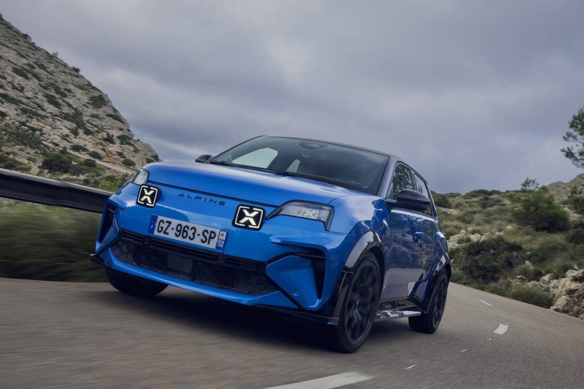 changinglanesIE's tweet image. Alpine, the iconic French performance car brand, has officially launched in Ireland 🎉
First models to go on sale are the A110 and the A290!
👉 Read the full article now:
🔗 changinglanes.ie/alpine-sports-…