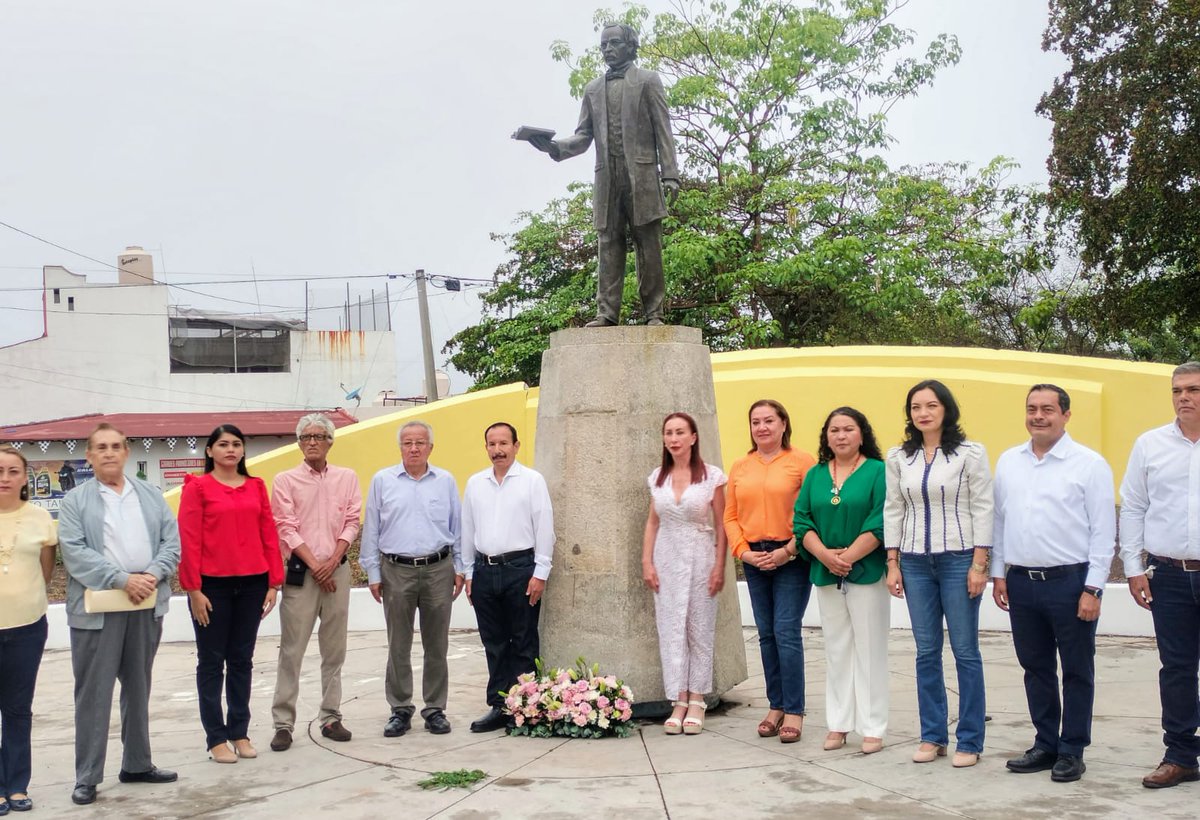 CDE_PRIColima's tweet photo. Ceremonia Cívica por el Día de la Libertad de Expresión.

Un evento organizado por el Club de Reporteros de Colima,  el Capítulo Colima del Club Primera Plana y la Federación de Asociaciones de Periodistas Mexicanos.

#SÍALaLibertadDeExpresión  #NOALASENSURA https://t.co/QadeSyVsCx