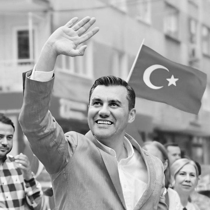 Mekanın cennet olsun değerli Başkanım #FerdiZeyrek. Ailene ve sevenlerine sabırlar diliyorum. 

Mit großer Trauer habe ich vom Tod des Oberbürgermeisters von #Manisa, Herrn @ferdizeyrek_, erfahren. Ich spreche seiner Familie &amp; seinen Freunden mein aufrichtiges Beileid aus.