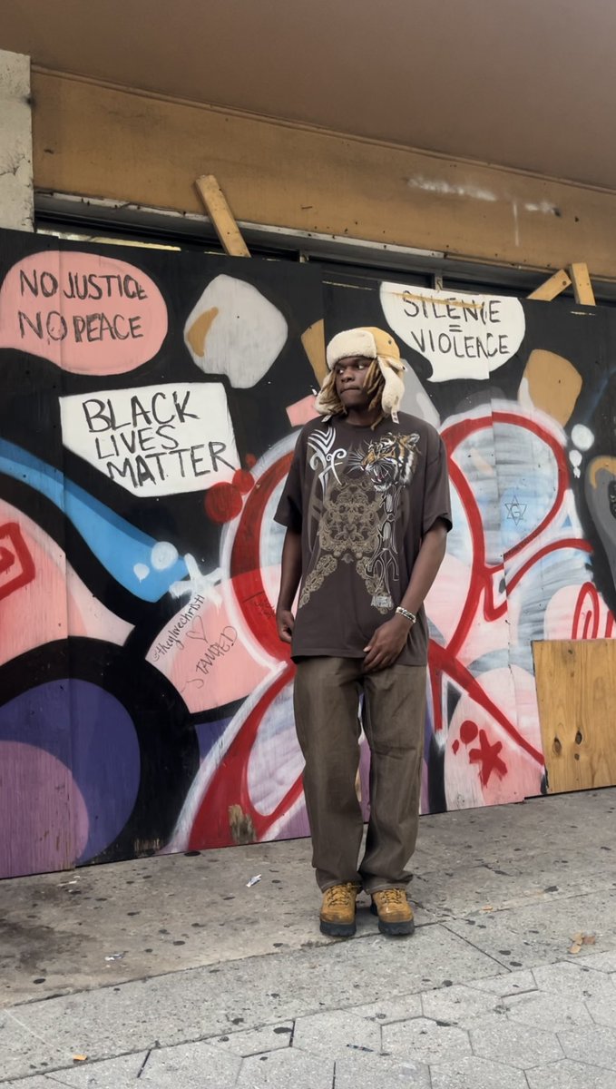 ULTRA LITE tweet media