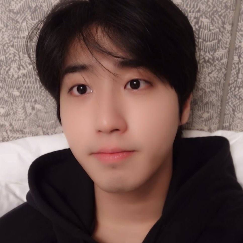 kavun𓆝 stay healthy cutie tweet media