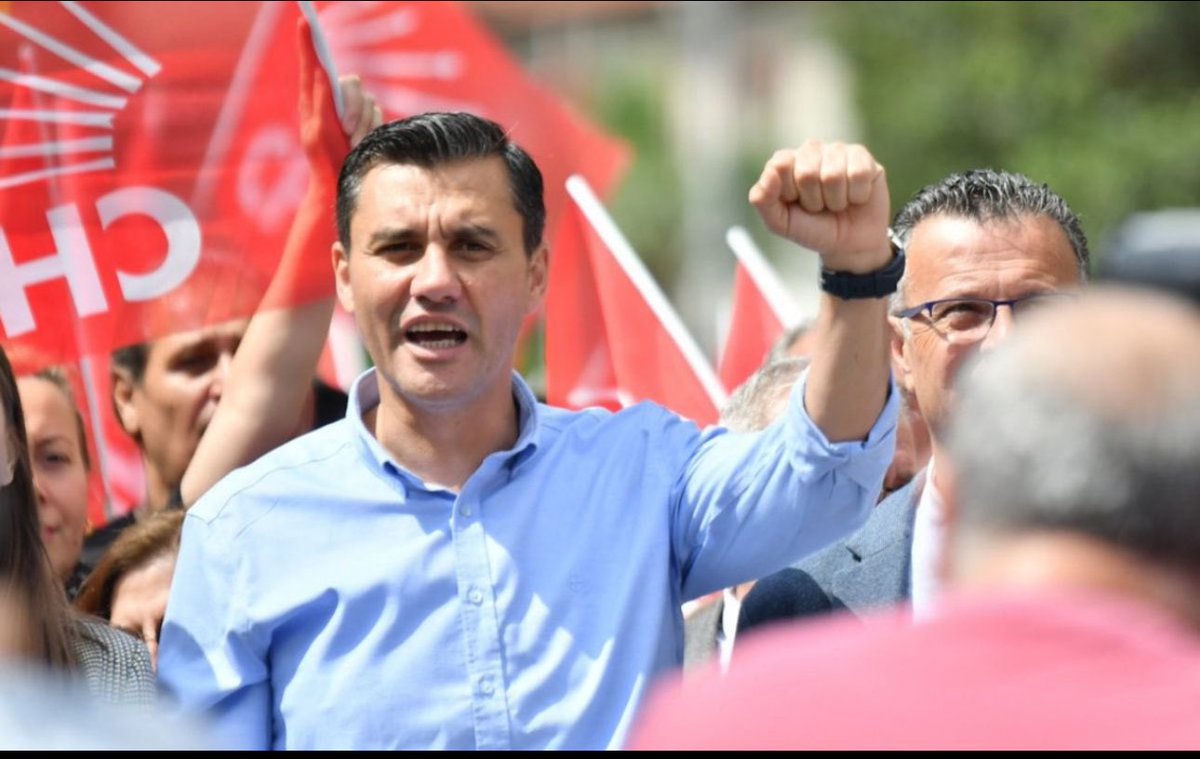 Manisa’nın evladı, Başkanımız Ferdi Zeyrek’i kaybetmenin büyük üzüntüsünü yaşıyoruz…
Partimizin, ailesinin, sevenlerinin, milletimizin ve Manisa’mızın başı sağolsun. 
Mekanı cennet olsun…