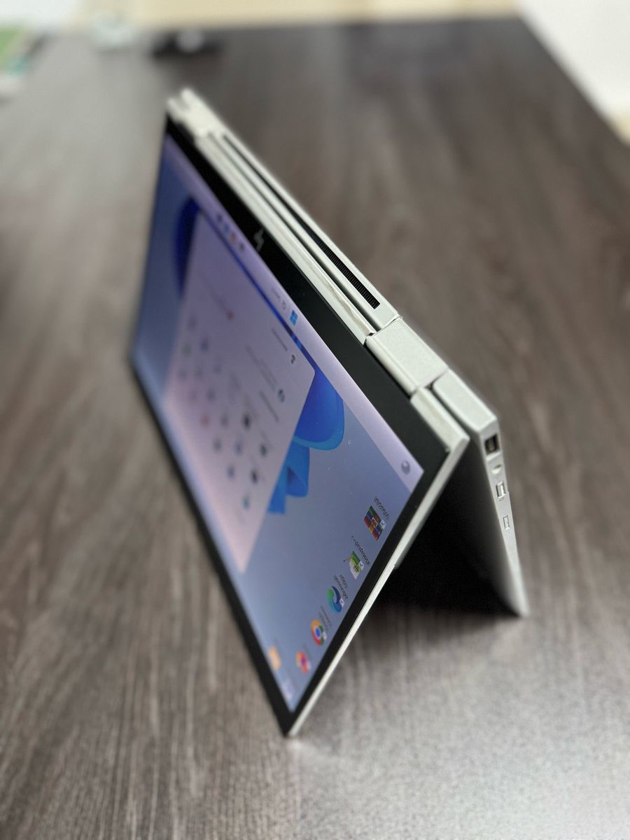 kurunzitech's tweet photo. Hp EliteBook x360 1030 G4 / intel Core i7 / 16 Gb Ram DDR4 / 512Gb SSD M.2 / 8th Gen / 8 CPUs / Backlit keyboard / Touchscreen.
@ 45,000/=
Call or whatapp
0706789734
Pay on delivery https://t.co/jifz9UMH30
