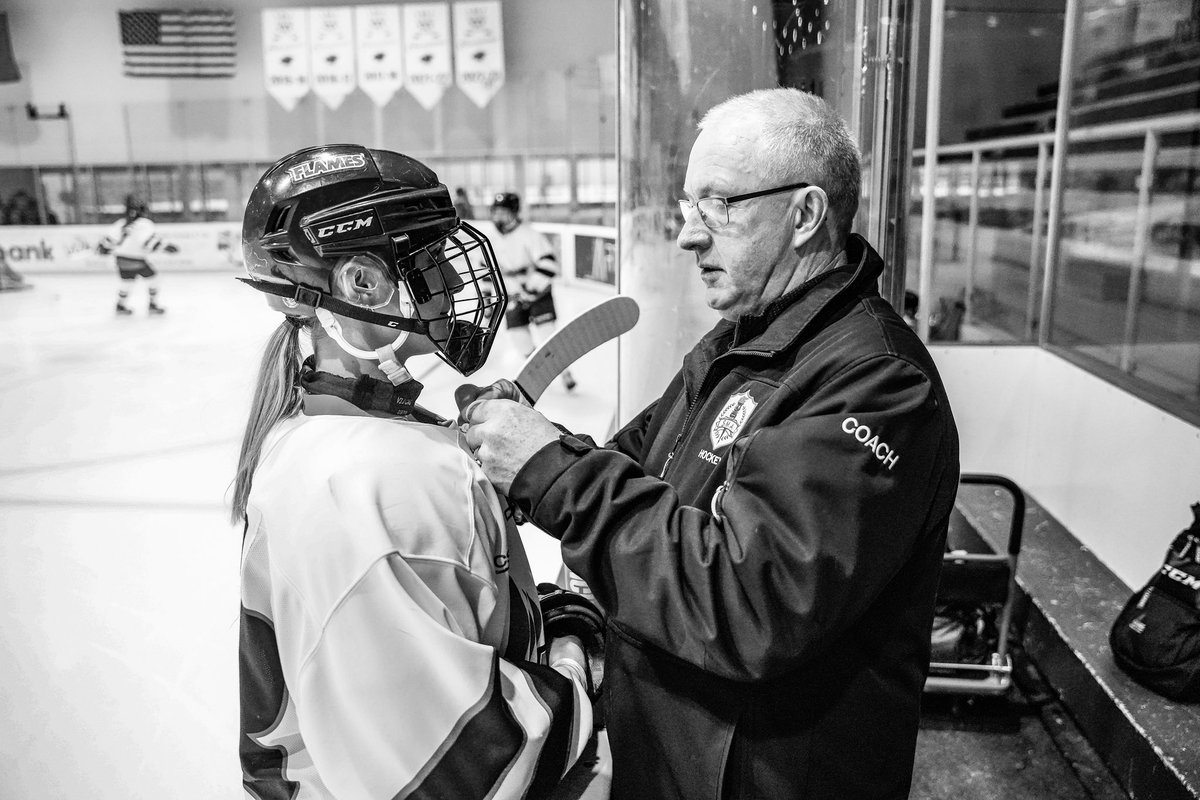 #MemoryMonday

March 2025 - the St. Mary’s Academy Flames played their final regular season game as an organization in the #CSSHL, after a long &amp; storied franchise as a Female 🏒 Prep School. 

The Flames capped this chapter in history with a 3-2 Win vs the BH Blazers 
🔀🌆🥊
