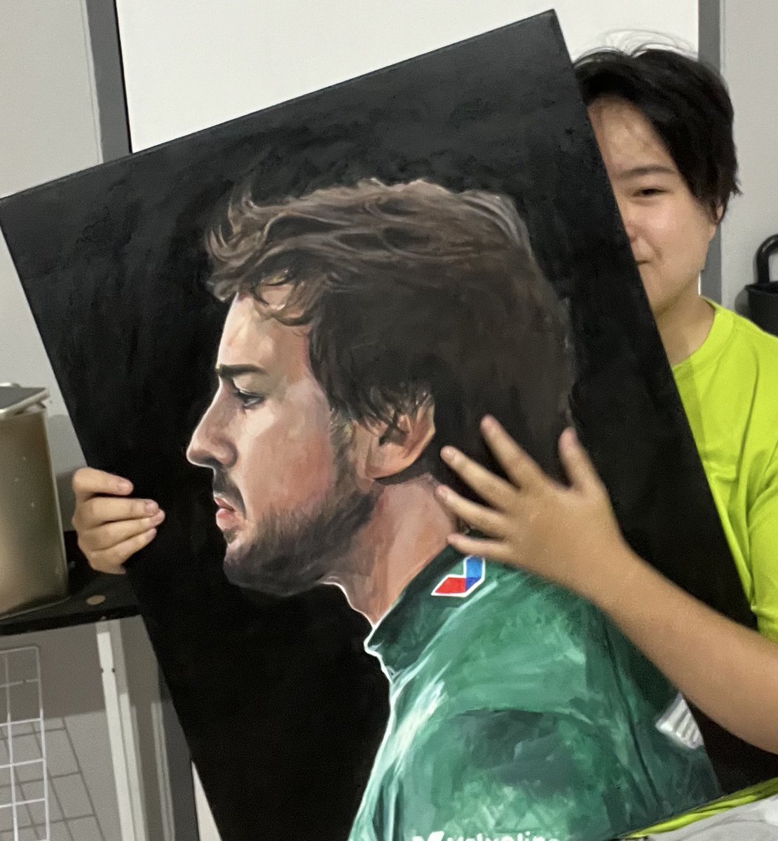 ไม่ใช่ทุกคนจะมีแฟนคลับคลั่งรักตามวาดรูปให้เยอะแยะมากมายแบบนี้นะ ฮิฮิฮิฮิ😆