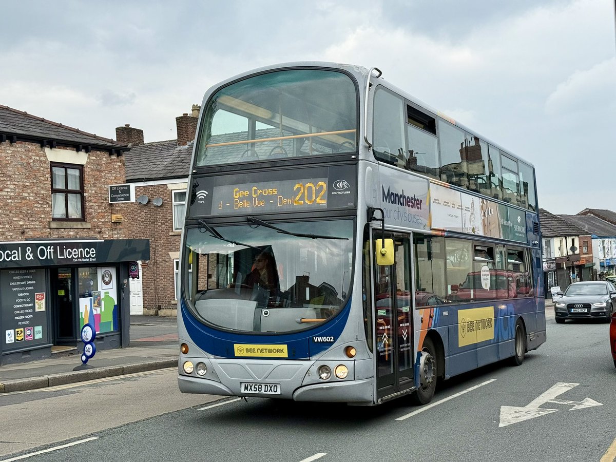 𝓕𝓐𝓘𝓡𝓨︀𝓒𝓐𝓘𝓝𝓔_𝟷 (@fairycaine_1) on Twitter photo .From First to Go North West to being part of the Bee Network
VW602 MX58 DXO
Volvo B9TL Wright Eclipse Gemini
Operated by <a href="/BeeNetwork/">Bee Network</a>
On the 202 to Gee Cross .From First to Go North West to being part of the Bee Network
VW602 MX58 DXO
Volvo B9TL Wright Eclipse Gemini
Operated by <a href="/BeeNetwork/">Bee Network</a>
On the 202 to Gee Cross