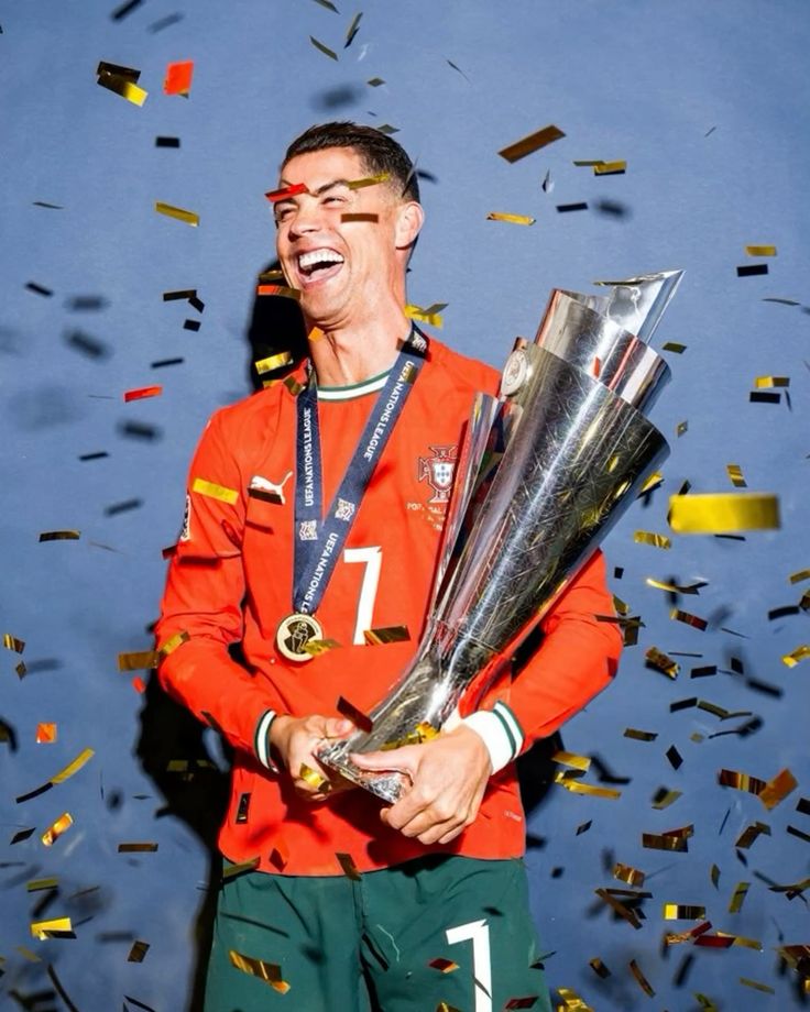 croncldo's tweet photo. Championssssssss 🇵🇹🇵🇹🇵🇹🇵🇹 https://t.co/mJ3lZTu1Cq