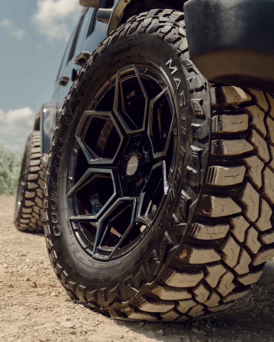 4PlayWheels's tweet photo. Here's our new S26 on this Jeep Wrangler Sahara. These are a 20x9 size with 35x12.5x20 tires. 2.5 inch @roughcountry lift. In stock ready to gooooo
#4playwheels #jeep #liftedjeep #jeeprims #jeepwrangler #4ps26 #gladiator #jeepgladiator #wrangler #jeepwrangler https://t.co/t0KadsyCFU