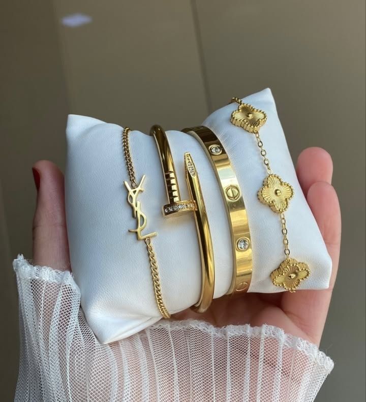 Outfit_Luxy's tweet photo. NEEEEED https://t.co/Hnfg2Okpjk