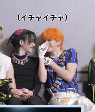 jas4youdai's tweet image. #SOSUKE is this even a mv reaction or a sosuke moment ...