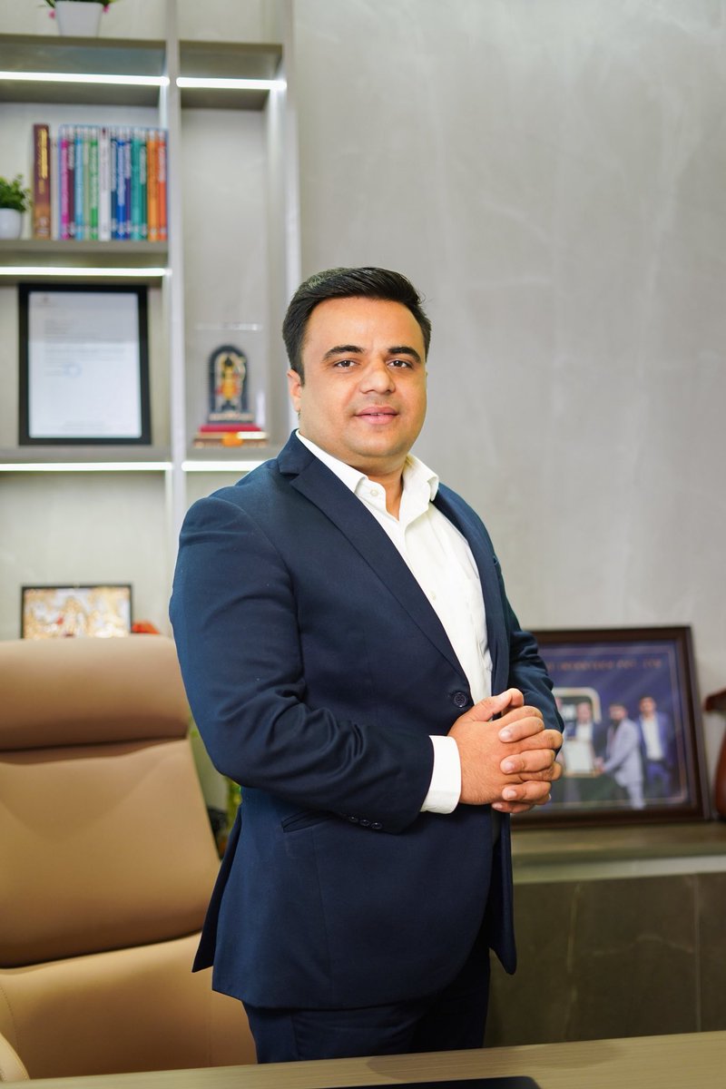 shyamsharma95's tweet image. Empower. Elevate. Achieve. Visionary leaders drive progress, building a brighter future. #WealthChoice #Leadership #RealEstate #Dubai #International #BuildingTheFuture