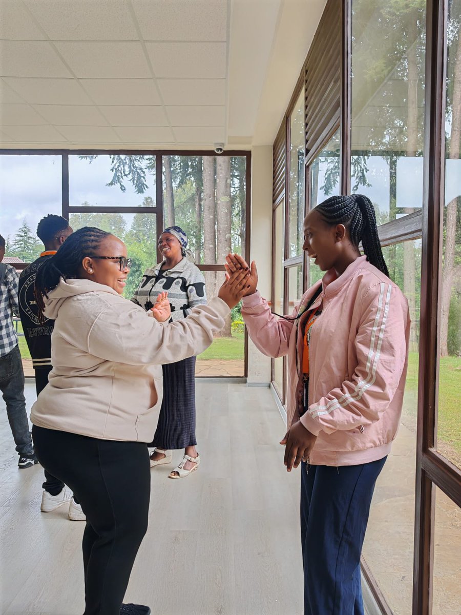 Day One of the Flying Kites Launchpad Transition Program was powerful, deep reflection, bold dreams, and a shared journey of growth began. Huge thanks to our amazing team!  #YouthEmpowerment #FollowLearnLead #PersonalDevelopment #SDG4 #SDG8 #SDG17