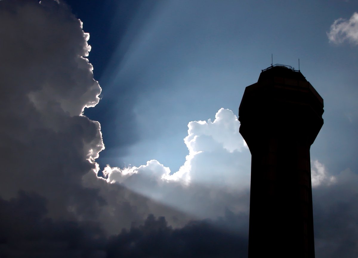 ✈️ Traffic Report: Low ☁️ could cause delays at <a href="/BostonLogan/">Boston Logan International Airport</a>, <a href="/PHLAirport/">PHLAirport</a>, <a href="/flySFO/">San Francisco International Airport (SFO) ✈️</a>, <a href="/flyLAXairport/">LAX Airport</a>, <a href="/SanDiegoAirport/">San Diego Airport</a> and in Washington, DC and New York. ⛈️ may slow flights at <a href="/ATLairport/">Atlanta Airport</a>, <a href="/CLTAirport/">CLT Airport</a>, <a href="/DTWeetin/">DTW Airport</a>, <a href="/fly2midway/">Midway Intl. Airport</a>, <a href="/fly2ohare/">O'Hare Intl. Airport</a>, <a href="/iah/">Bush Airport</a>, <a href="/HobbyAirport/">Hobby Airport</a>, <a href="/DFWAirport/">DFW Airport</a>,