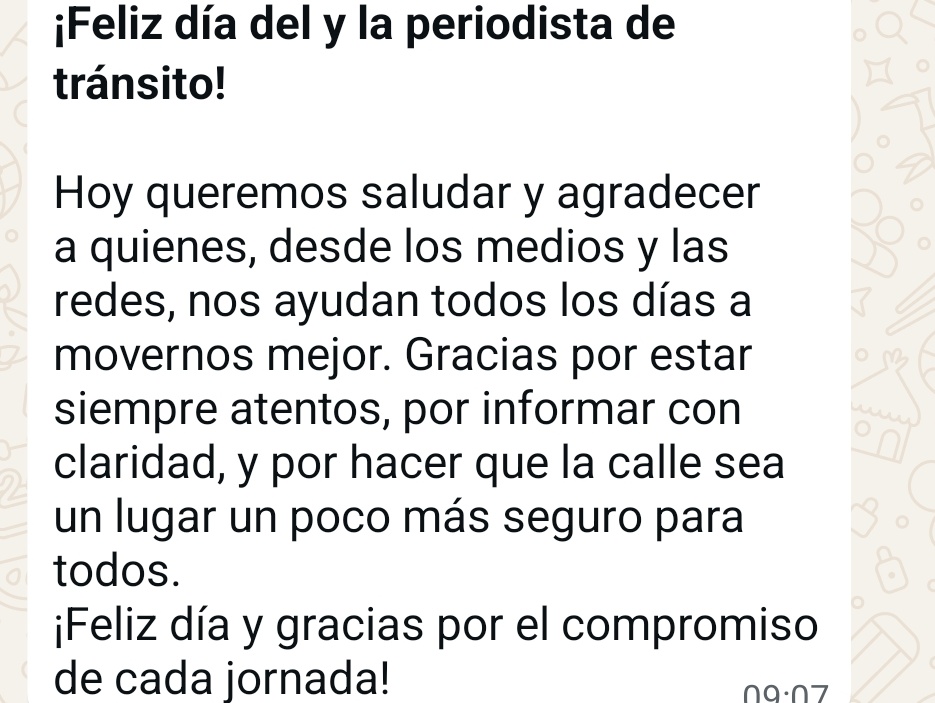 #PeriodistaDeTránsito tweet media