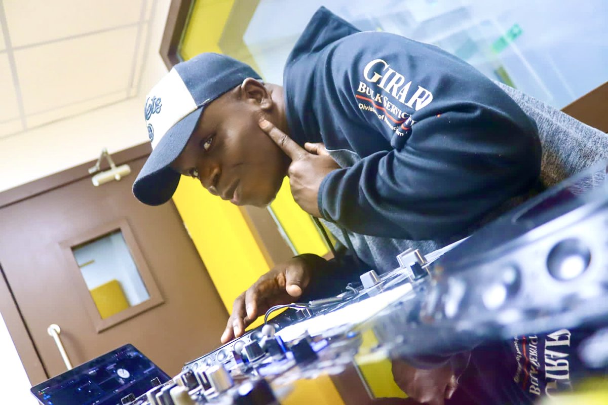 Deejay Charra (@charradeejay) on Twitter photo Join I & myselefu <a href="/CharraDeejay/">Deejay Charra</a> as i spin live on <a href="/GhettoRadio895/">Ghetto Radio</a>, immersing you in the captivating sounds of #JAHMROCKDOBA. Tune in now to elevate your mood and groove to the beats right NOW
<a href="/LindaOmolo/">LindaDehLupirahWololo</a>
<a href="/jojomackenzie2/">_JOJO..H.E.R๐๐๐ท๐ป๐ท๐ซ</a>
<a href="/AngelMariam14/">Angel Mariam</a>
<a href="/doterodeh_mpres/">Dotero RootsMpress</a>
<a href="/ZJCOOLL/">ZJ COOLL The Dub Mastah</a>
<a href="/Aliluyo4/">Ali luyo</a> Join I & myselefu <a href="/CharraDeejay/">Deejay Charra</a> as i spin live on <a href="/GhettoRadio895/">Ghetto Radio</a>, immersing you in the captivating sounds of #JAHMROCKDOBA. Tune in now to elevate your mood and groove to the beats right NOW
<a href="/LindaOmolo/">LindaDehLupirahWololo</a>
<a href="/jojomackenzie2/">_JOJO..H.E.R๐๐๐ท๐ป๐ท๐ซ</a>
<a href="/AngelMariam14/">Angel Mariam</a>
<a href="/doterodeh_mpres/">Dotero RootsMpress</a>
<a href="/ZJCOOLL/">ZJ COOLL The Dub Mastah</a>
<a href="/Aliluyo4/">Ali luyo</a>