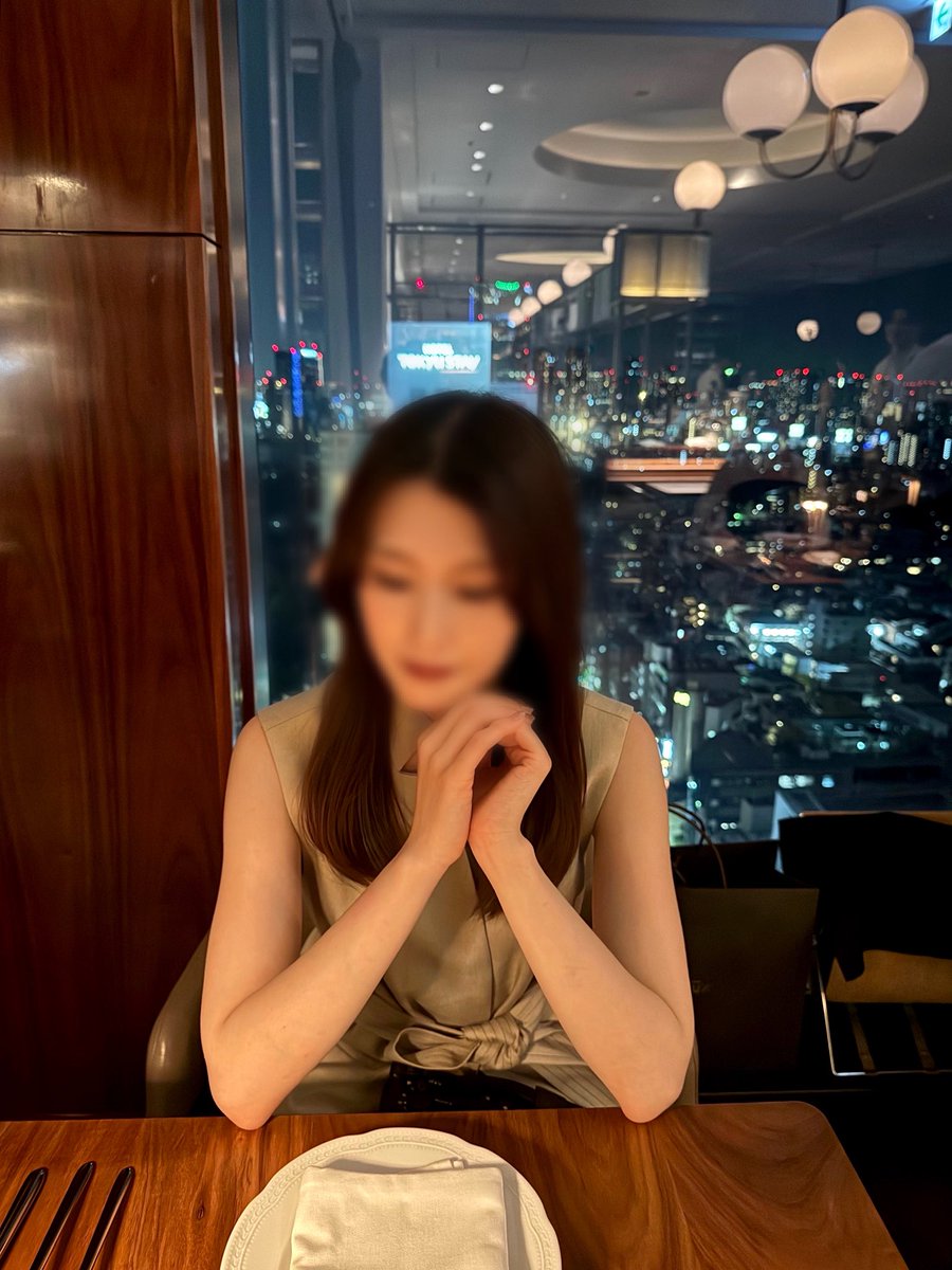 skawnger0715's tweet photo. 久しぶりのデート🥂✨
色んなお店をまわれて楽しい一日に♡
憧れのジュエリーも試着できたので、後でレポします🫧
#l_or https://t.co/OBgtySgaNf
