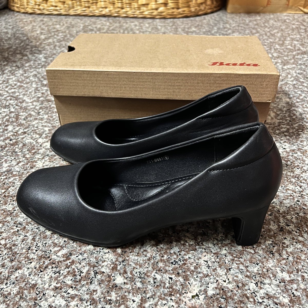 mineplayground_'s tweet photo. ส่งต่อรองเท้ารับปริญญา
คัทชู บาจา bata size 39 

สภาพดี มีกล่องให้ มีตำหนิรอยพับด้านหลังเล็กน้อย (ข้างขวา) ไม่มีผลต่อการใช้งานค่ะ🙇🏻‍♀️

300 บาทรวมส่ง (พร้อมโอน 280รส)

📩dm สอบถาม/ขอรูปเพิ่มเติมได้ค่ะ

#ส่งต่อรองเท้า #รองเท้ามือสอง #รองเท้าคัทชู #รองเท้าbata #รองเท้ามือ2 #ส่งต่อbata https://t.co/LALIuBhJMM
