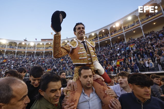 El extremeño Alejandro Talavante ha sido considerado el triunfador de la feria de San Isidro y la ganadería pacense de Jandilla ha sido premiada como la mejor corrida