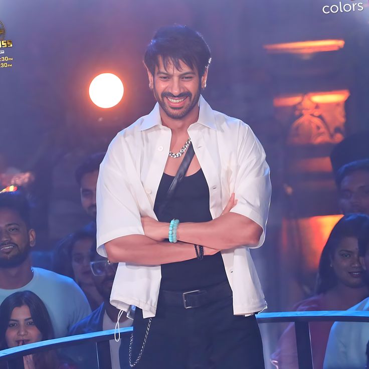 Berozgar Yuuva (@berozgar_yuuva) on Twitter photo Biggest Digital Poll : SUPERSTAR OF THE Week ๐๐๐
If You Support ๐ช <a href="/KaranVeerMehra/">Karan Veer Mehra</a> So Vote Now For support - #KaranVeerMehra
๐ Like = 1 Point
๐ Repost = 5 Points
๐ Quote = 10 Points
๐ Follow = 10 Points
๐ Bookmark = 5 Points
Winner Announcement On Next Week Biggest Digital Poll : SUPERSTAR OF THE Week ๐๐๐
If You Support ๐ช <a href="/KaranVeerMehra/">Karan Veer Mehra</a> So Vote Now For support - #KaranVeerMehra
๐ Like = 1 Point
๐ Repost = 5 Points
๐ Quote = 10 Points
๐ Follow = 10 Points
๐ Bookmark = 5 Points
Winner Announcement On Next Week