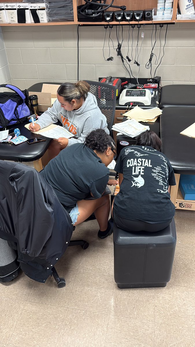 Hutto ISD Sports Medicine (@hutto_sportsmed) on Twitter photo Huge shoutout to our amazing student ATs who are spending their summer break organizing, assisting with clerical work, and going above and beyond behind the scenes. You are the epitome of servant leadership—selfless, dependable, and driven by purpose.
<a href="/hippoathletics/">Hutto Hippo Athletics</a> Huge shoutout to our amazing student ATs who are spending their summer break organizing, assisting with clerical work, and going above and beyond behind the scenes. You are the epitome of servant leadership—selfless, dependable, and driven by purpose.
<a href="/hippoathletics/">Hutto Hippo Athletics</a>