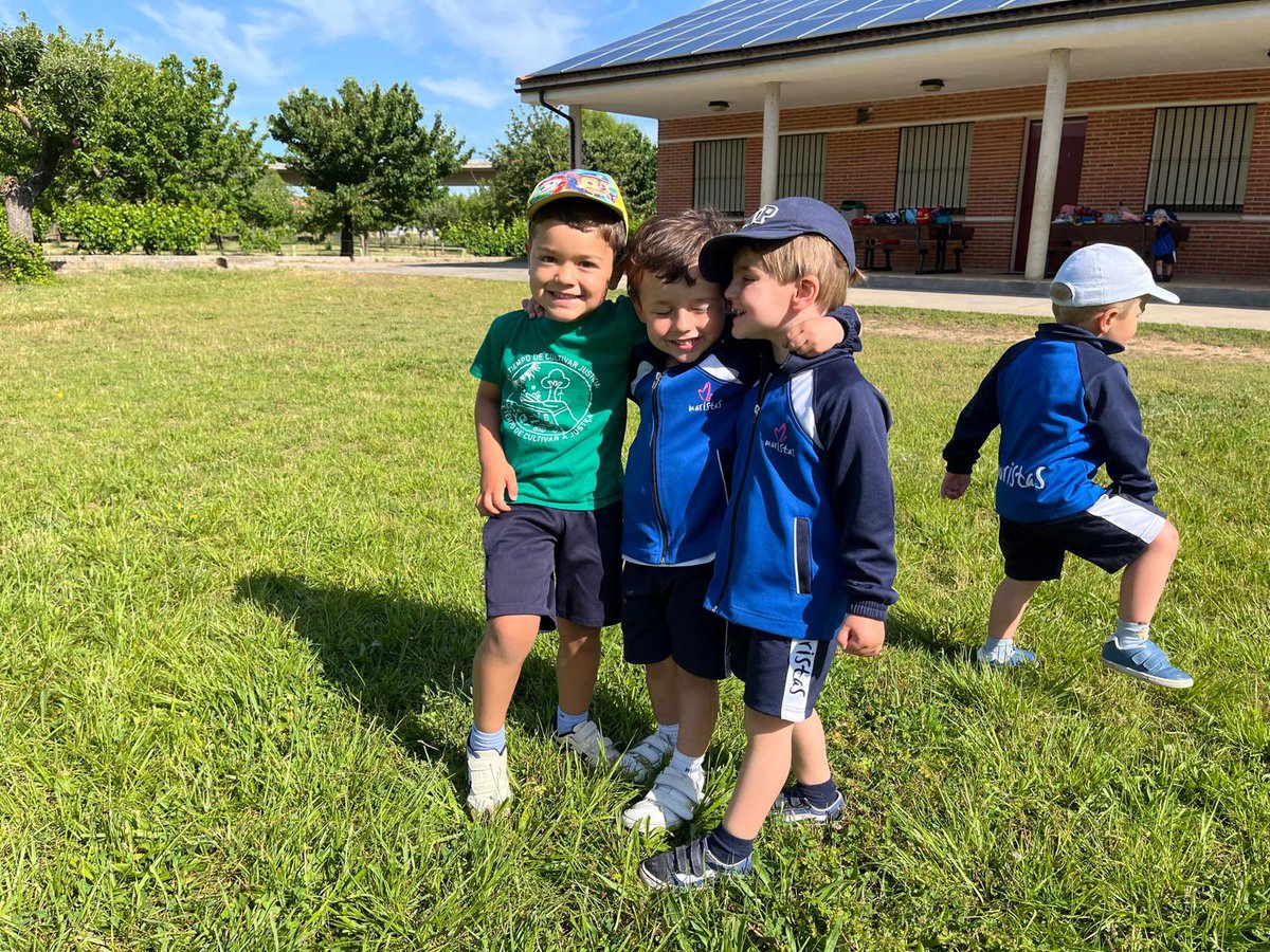 MaristasInmaculadaVa tweet media