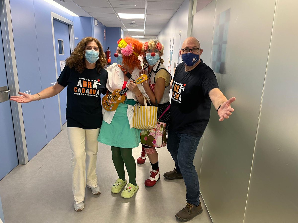 Mago Potakum (@magopotakum) on Twitter photo Hemos visitado <a href="/GVAclinic/">Hospital Clínic de València</a> y hemos coincidido con <a href="/payasospital/">Payasospital</a> junto con la magia de <a href="/fundabracadabra/">FundaciónAbracadabra ... ❤️♠️♦️♣️</a> Hemos visitado <a href="/GVAclinic/">Hospital Clínic de València</a> y hemos coincidido con <a href="/payasospital/">Payasospital</a> junto con la magia de <a href="/fundabracadabra/">FundaciónAbracadabra ... ❤️♠️♦️♣️</a>