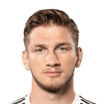 stoperimiz                     barışla kıyaslanan
davinson                              forvet semih
4 gol                                              3 gol 😂