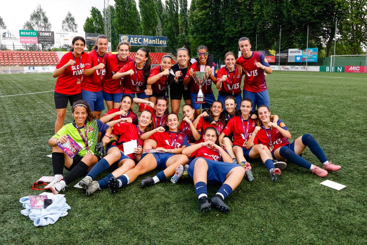 FELICITATS CAMPIONES!!! 🏆

⚽️Juvenil Femení A - U19 MICFOOTFEM

🔵🔴 #SócdelOAR #oarvic