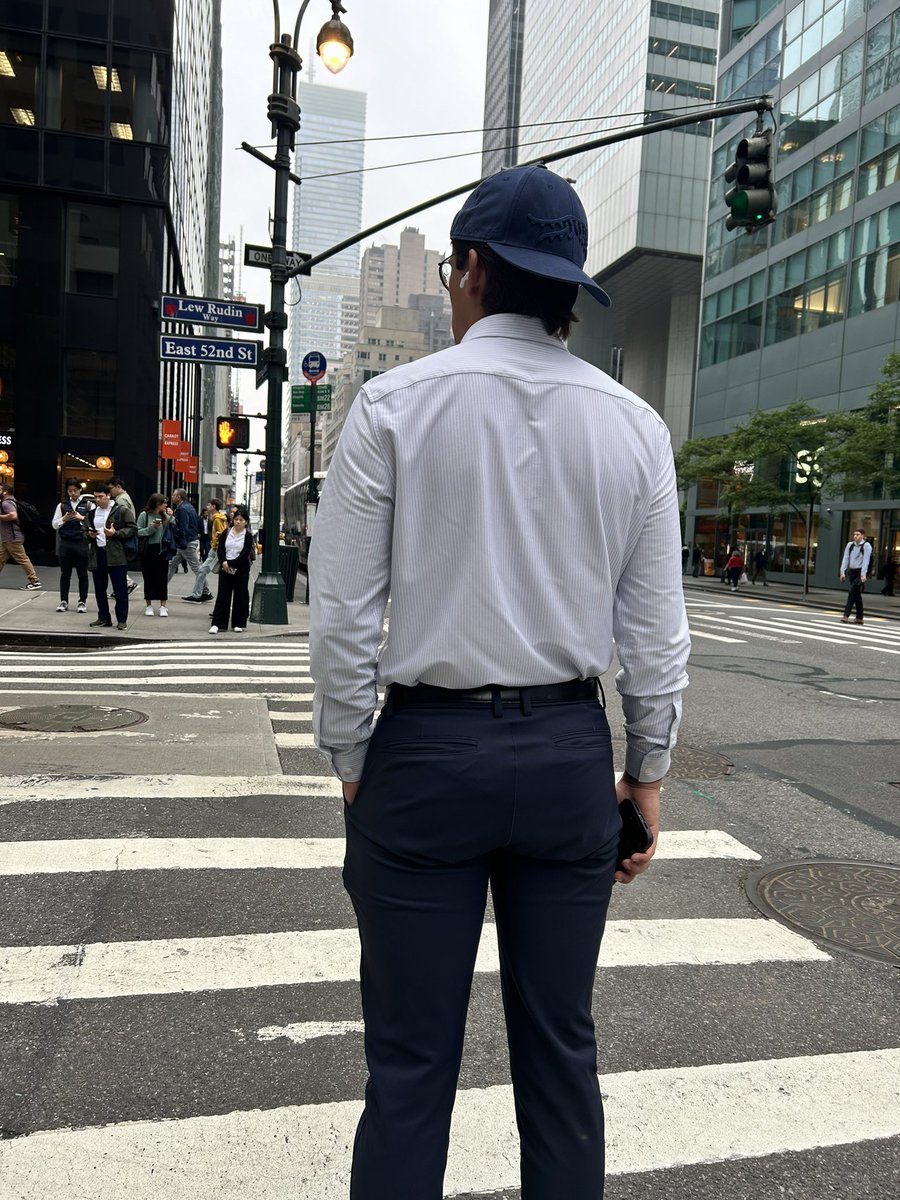 Ron Riveria tweet media