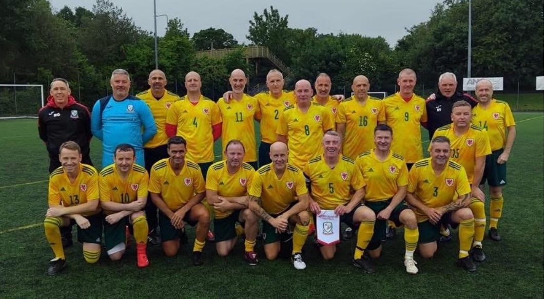 Wales Vets Football (@walesvets) on Twitter photo We travelled over the border with <a href="/EnglandVetsFc/">Andrew Cranch</a> hosting this years O50s Four Nations
Wales started with a loss to <a href="/ScotlandNT/">Scotland National Team</a> on Friday but followed up with two wins against <a href="/NorthernIreland/">Northern Ireland</a> & England
Unfortunately this was not enough & Scotland takes this years 🏆
❤️🏴⚽️ We travelled over the border with <a href="/EnglandVetsFc/">Andrew Cranch</a> hosting this years O50s Four Nations
Wales started with a loss to <a href="/ScotlandNT/">Scotland National Team</a> on Friday but followed up with two wins against <a href="/NorthernIreland/">Northern Ireland</a> & England
Unfortunately this was not enough & Scotland takes this years 🏆
❤️🏴⚽️