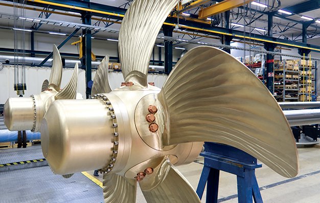 NewsIADN's tweet photo. #GRSE has signed a MoU with Sweden-based #BergPropulsion for local manufacturing of marine propulsion-related equipment &amp; systems. https://t.co/hjXLpzaBtP