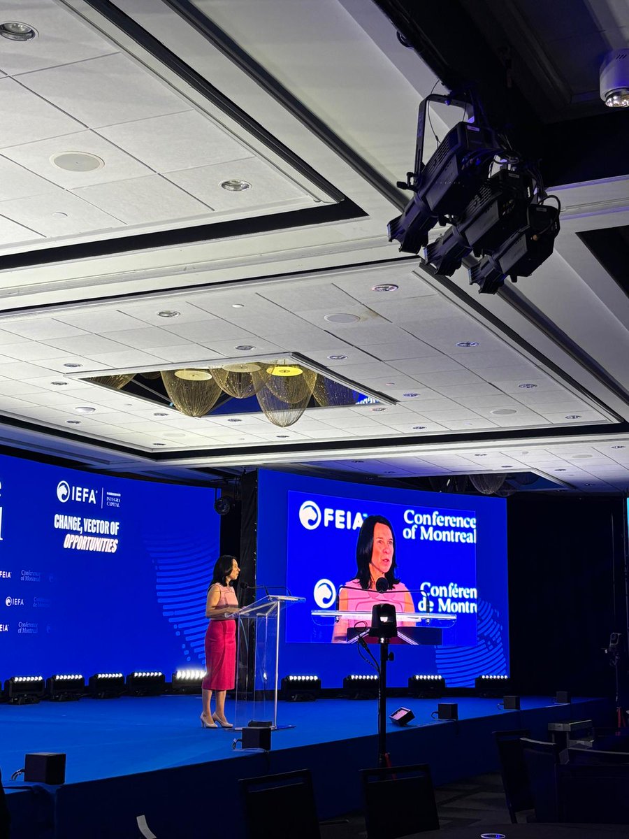 International Economic Forum of the Americas (@americasforum) on Twitter photo Valérie Plante, Mayor of Montreal opens the Conference of Montreal. Watch live: rb.gy/3ivooa #ConfMTL
<a href="/Val_Plante/">Valérie Plante</a> Valérie Plante, Mayor of Montreal opens the Conference of Montreal. Watch live: rb.gy/3ivooa #ConfMTL
<a href="/Val_Plante/">Valérie Plante</a>