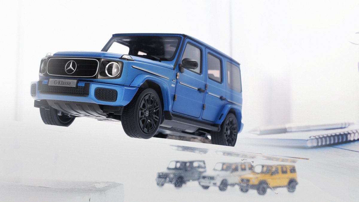 بمناسبة يوم الأب القادم، قدّم له هدية تعبّر عن التقدير والتميّز
مجسّم مرسيدس-بنز المصغّر، خيار أنيق للأب الذي يقدّر التفاصيل الراقية
#NBKMercedesBenz #Qatar #MercedesQatar #FathersDay