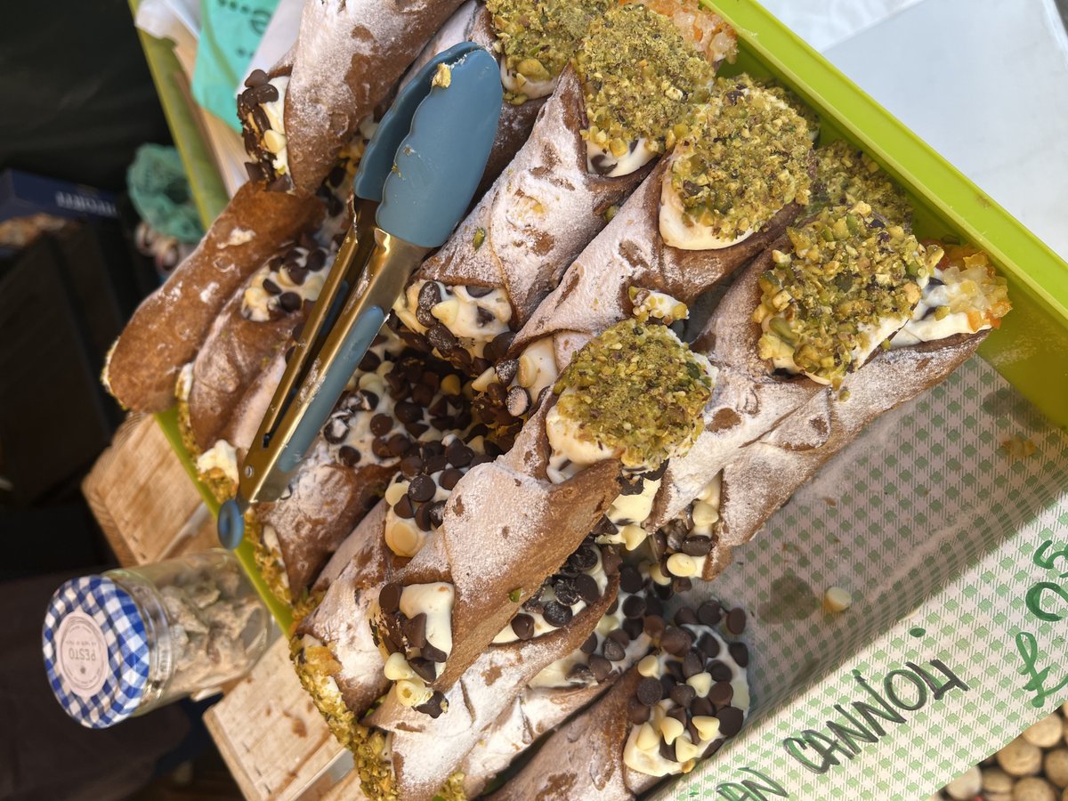 Freshness starts here!🥕🥚🍏🥧🧁
Discover great local produce, artisan foods, &amp; handmade goods at Exeter Farmers Market, Thursdays 9am-1pm on the corner of South St &amp; Fore St! 
Support local traders every week. See you there!

#ExeterFarmersMarket #SupportLocal #FreshProduce