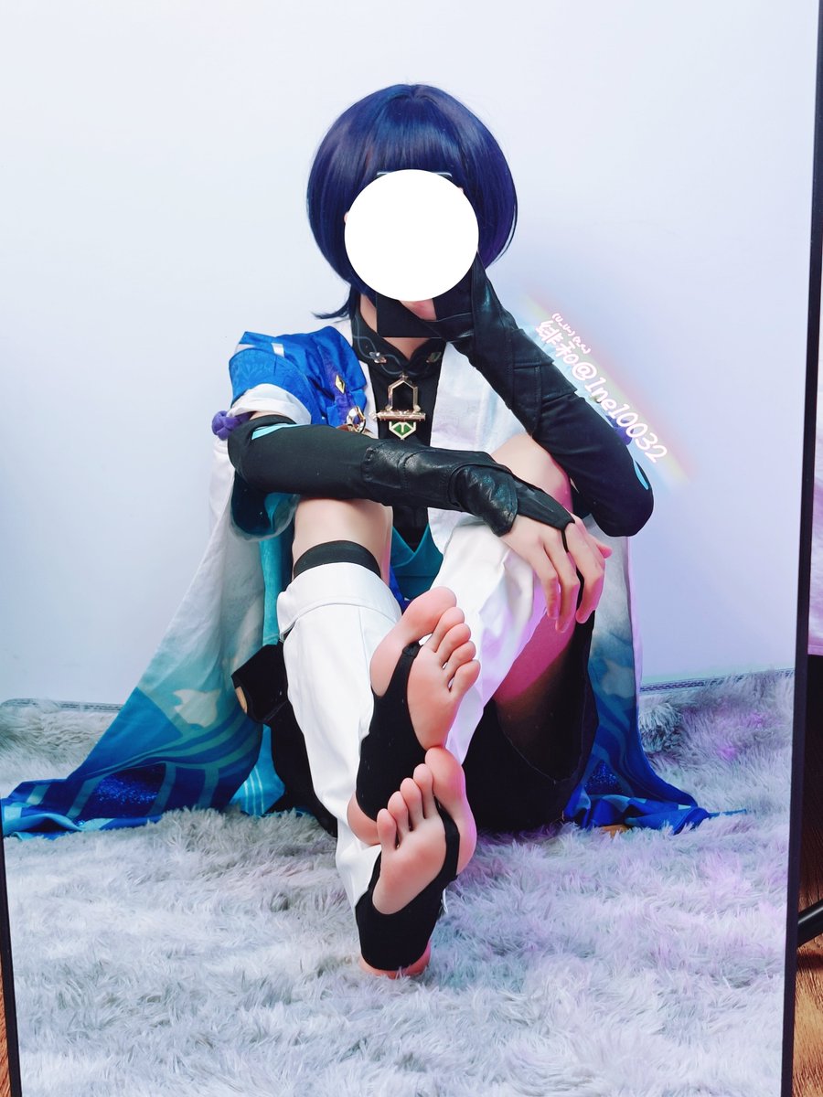 小狗快来吃
#原神 #小男孩 #男の娘 #可爱的男孩子 #足控